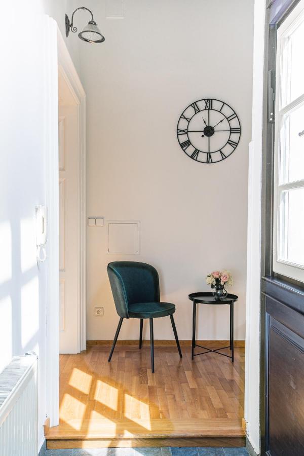 New Stylish 3 Suites Bedrooms Apt In Mala Strana - N2Nd Prag Exterior foto
