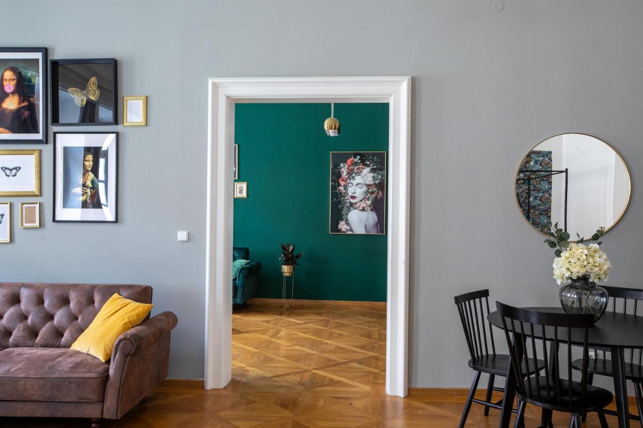 New Stylish 3 Suites Bedrooms Apt In Mala Strana - N2Nd Prag Exterior foto