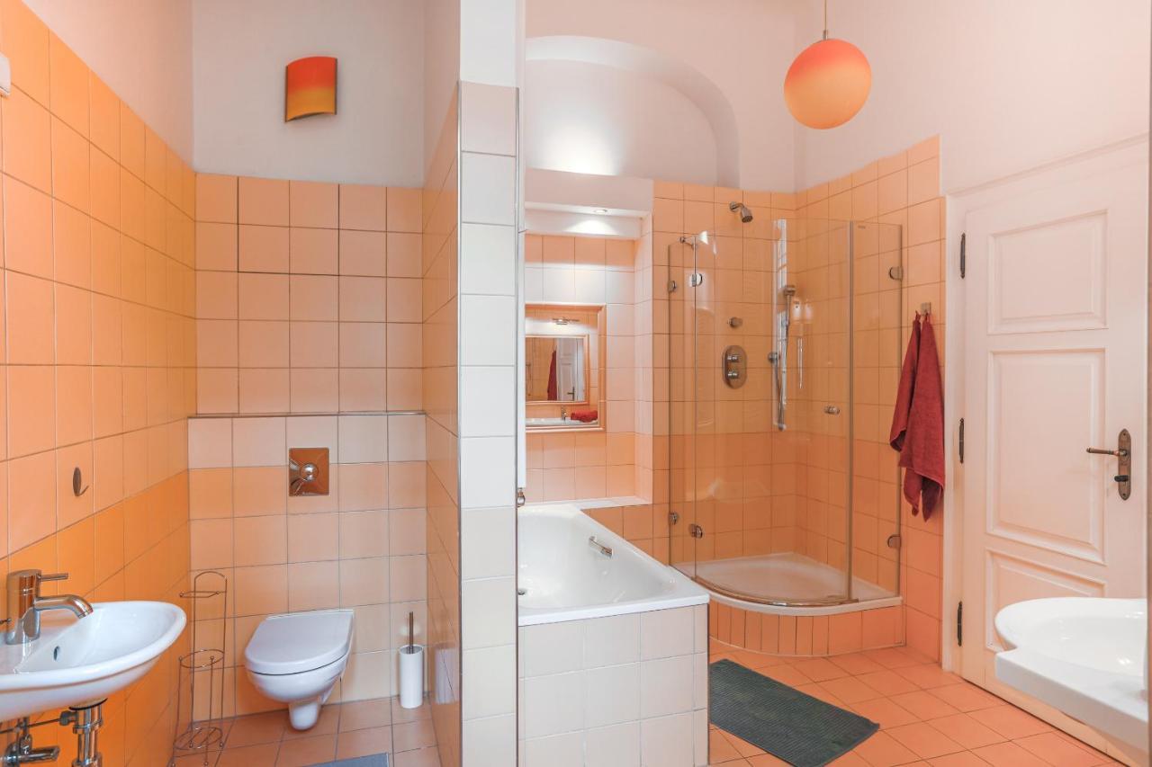 New Stylish 3 Suites Bedrooms Apt In Mala Strana - N2Nd Prag Exterior foto