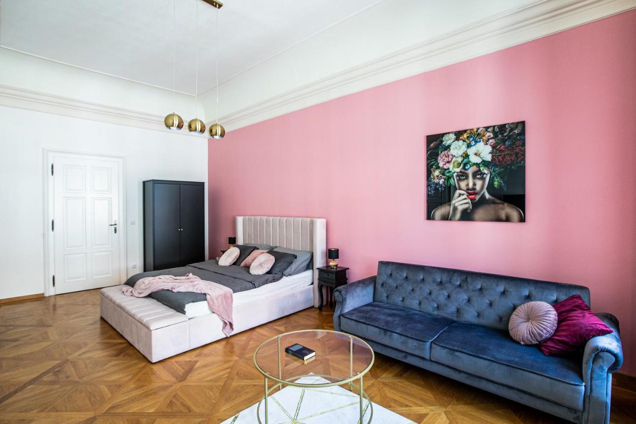 New Stylish 3 Suites Bedrooms Apt In Mala Strana - N2Nd Prag Exterior foto