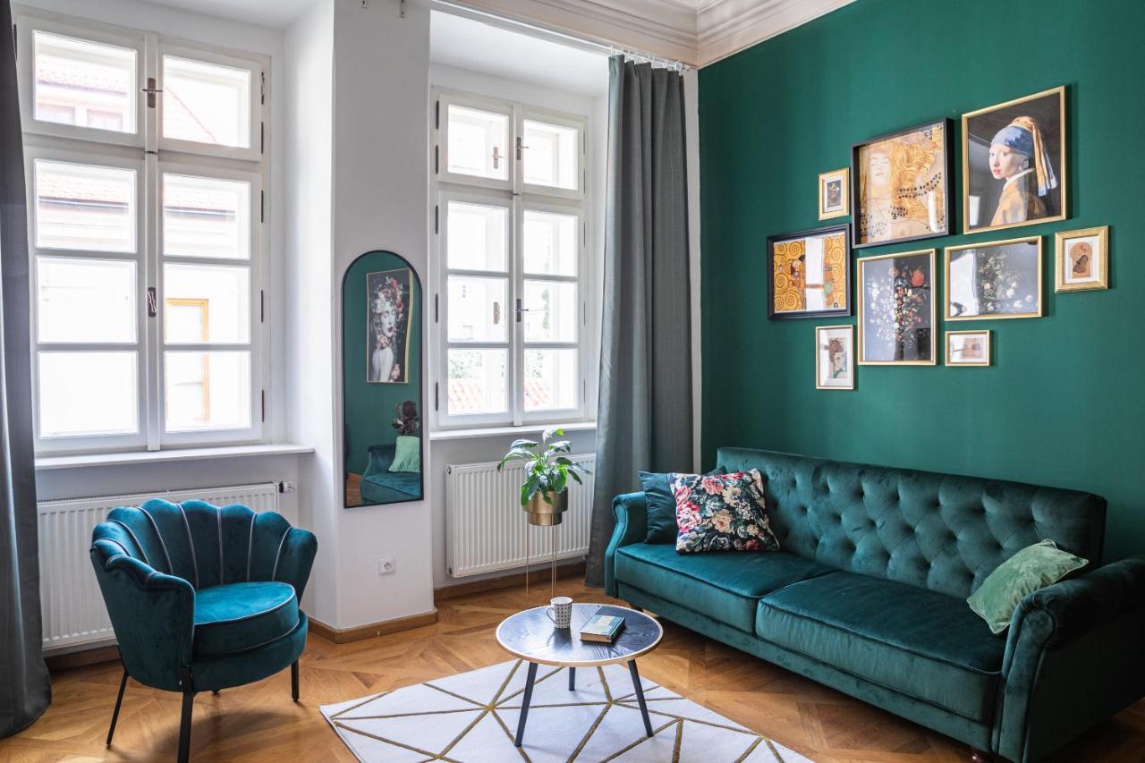 New Stylish 3 Suites Bedrooms Apt In Mala Strana - N2Nd Prag Exterior foto