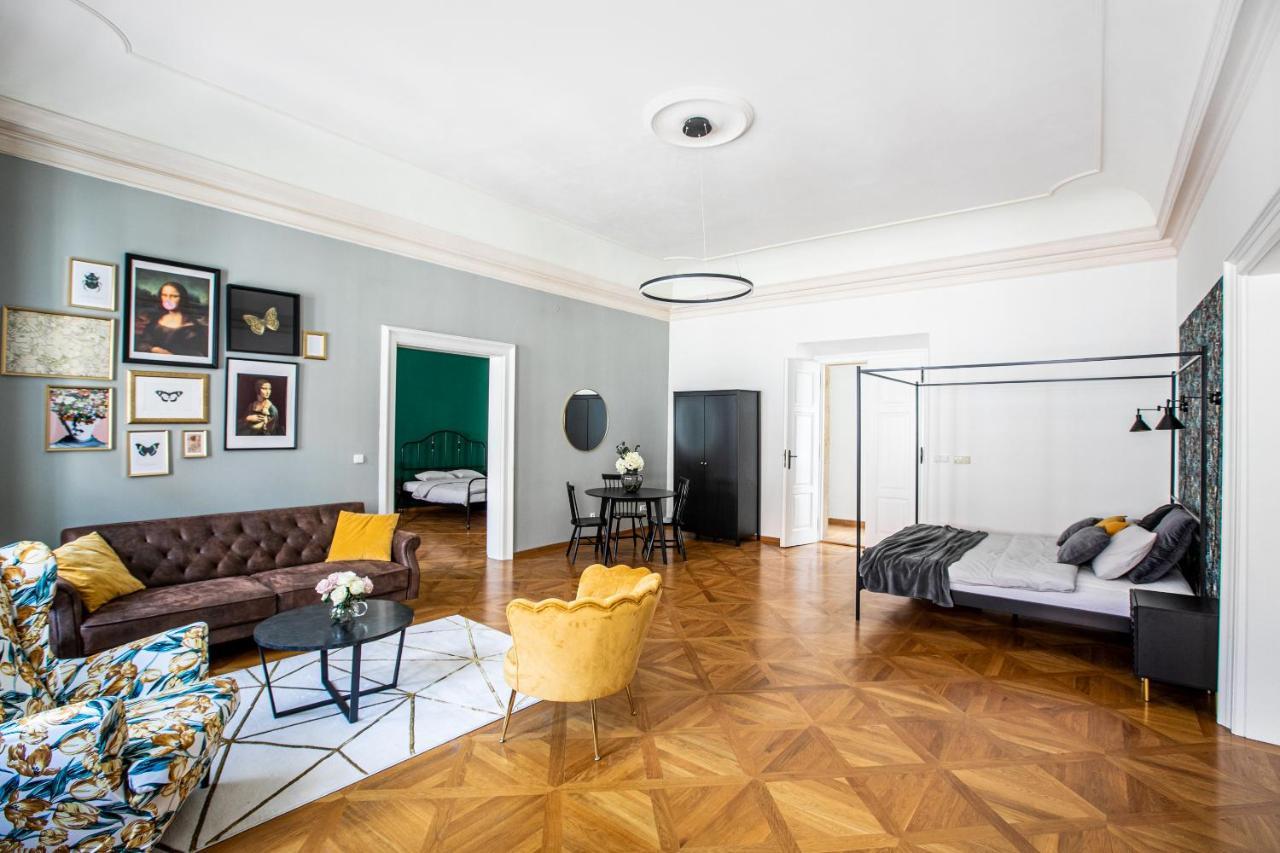 New Stylish 3 Suites Bedrooms Apt In Mala Strana - N2Nd Prag Exterior foto